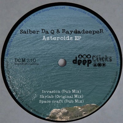 Saiber da Q, raydadeepeR – Asteroid
